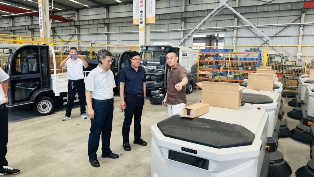 金湖县政企考察团赴云栖处机器人智造基地实地调研